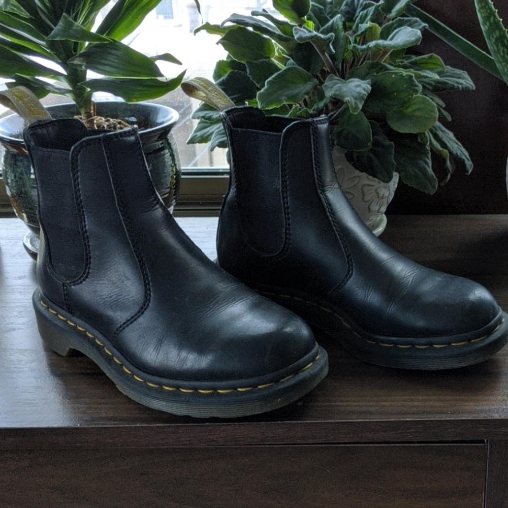 Dr. Martens Chelsea Boots